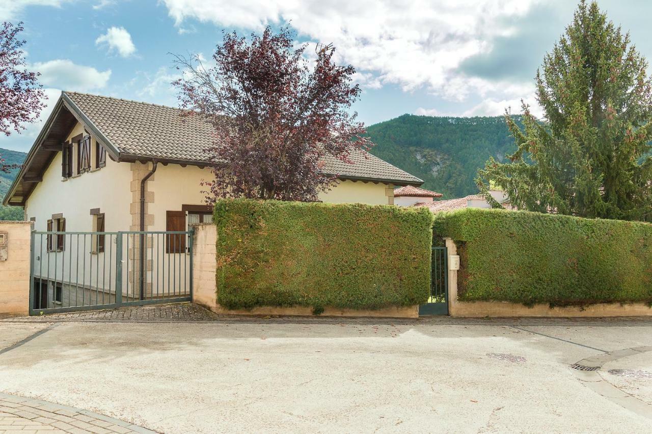 Vivienda Rural Casa Javier Lacunza Aoiz Екстериор снимка